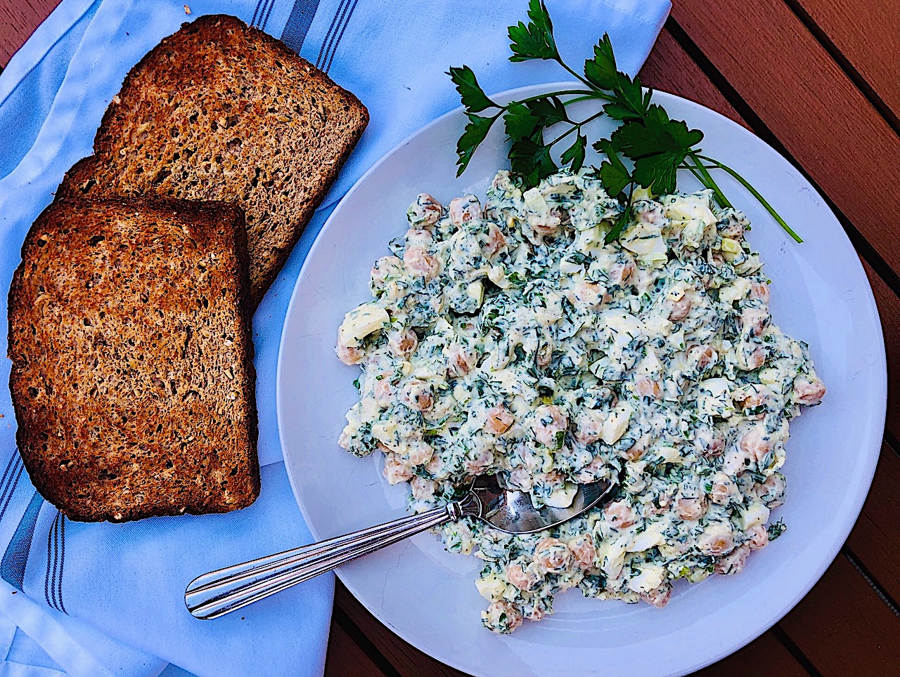 Herby Chickpea Salad Sammies