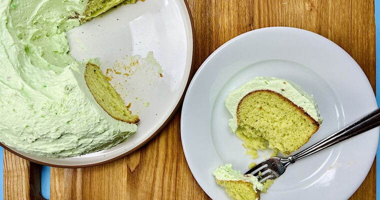 Old-Fashioned Pistachio Instant Pudding Cake